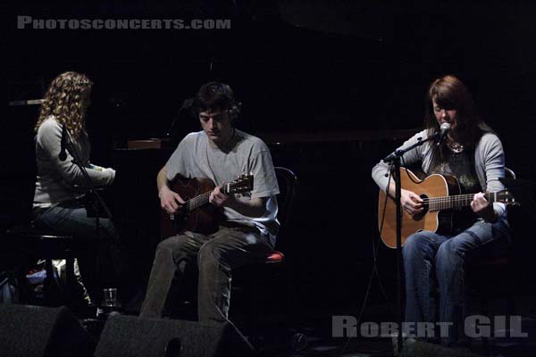 VASHTI BUNYAN - 2006-04-17 - PARIS - Cafe de la Danse - 